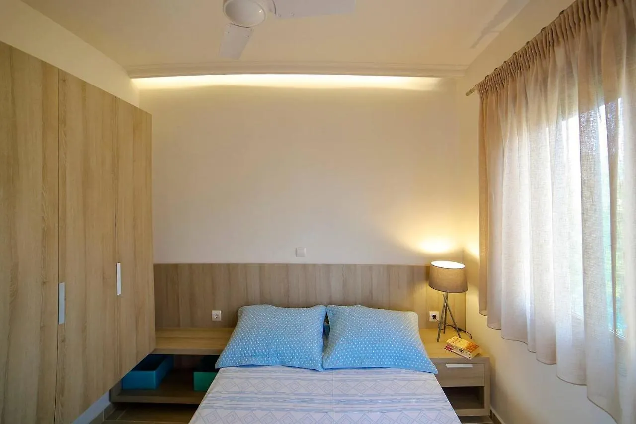 Livadi Apartments Nikiti  Nikiti (Sithonia)